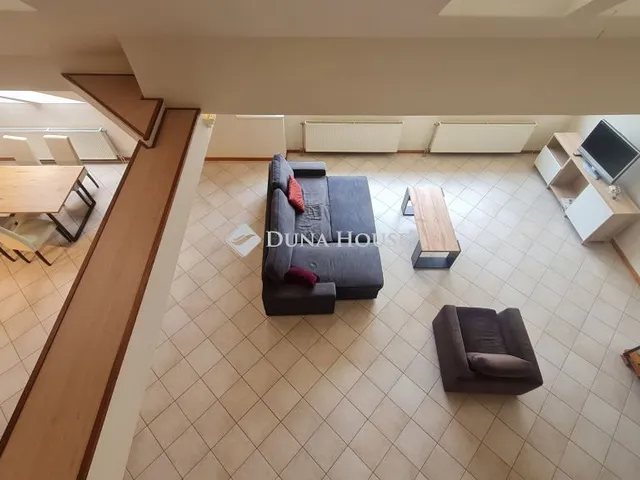 Kiadó lakás Zalaegerszeg, Kossuth Lajos utca 164 nm