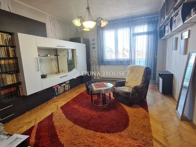 Eladó lakás Zalaegerszeg, Kovács Károly tér 52 nm