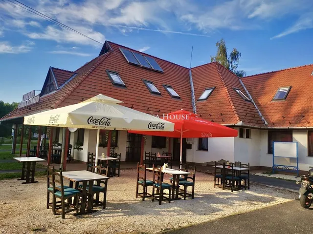 Eladó kereskedelmi és ipari ingatlan Hahót 359 nm