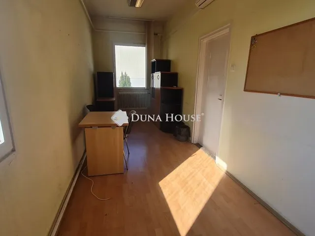 Kiadó kereskedelmi és ipari ingatlan Zalaegerszeg, Alsóerdei út 12 nm