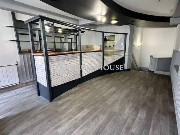 Kiadó kereskedelmi és ipari ingatlan Zalaegerszeg 130 nm