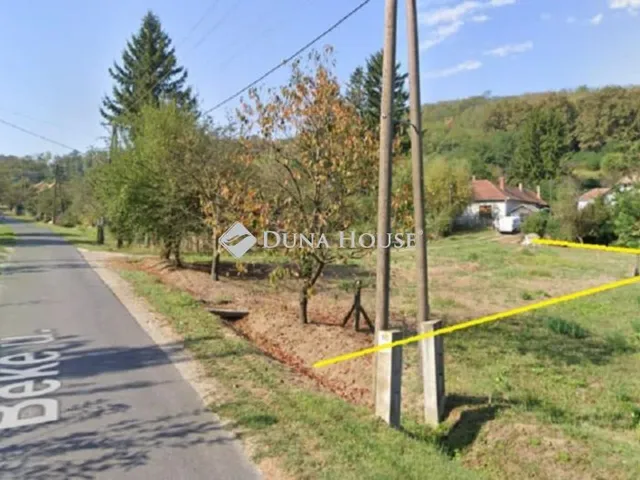 Eladó telek Pethőhenye, Béke utca 698 nm