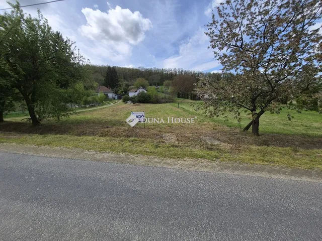 Eladó telek Pethőhenye, Béke utca 698 nm