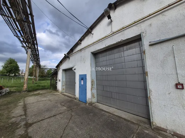 Kiadó kereskedelmi és ipari ingatlan Zalaegerszeg 105 nm