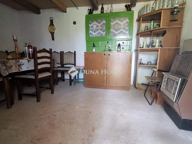 Eladó nyaraló Döbörhegy, Zártkert 21 nm