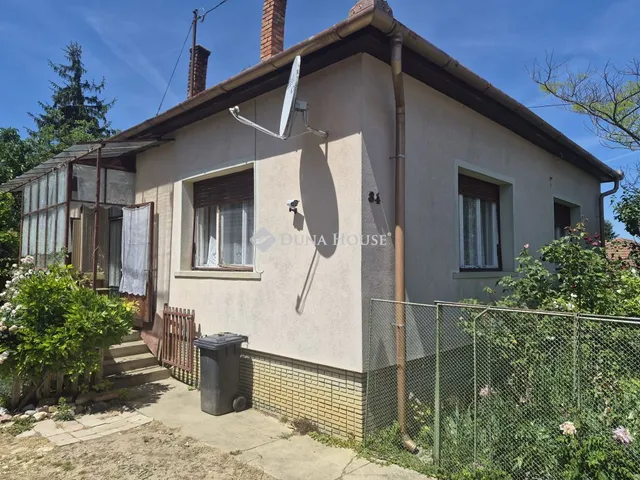 Eladó ház Lakhegy, Petőfi utca 96 nm