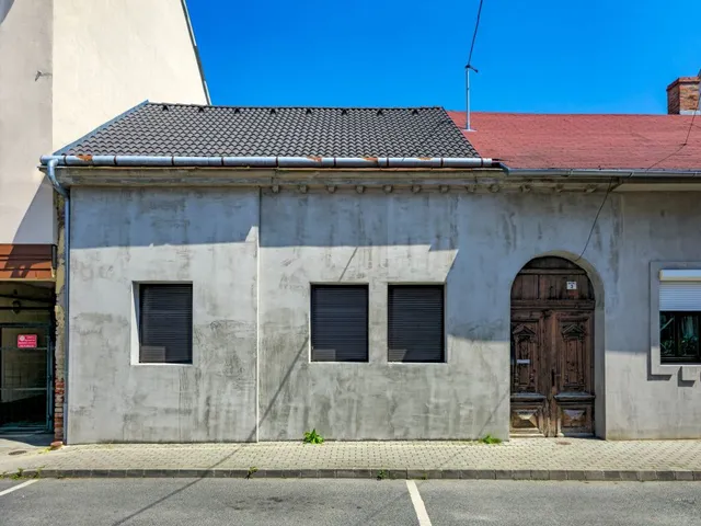 Eladó ház Zalaegerszeg, Jákum Ferenc utca 79 nm