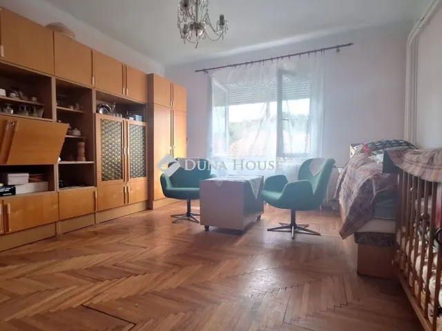 Eladó ház Viszák, Fő út 75 nm