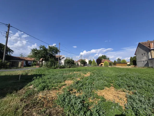 Eladó telek Zalaegerszeg, Hajnóczy József utca 845 nm