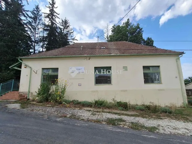 Eladó ház Andrásfa, Petőfi Sándor utca 145 nm
