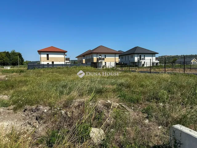 Eladó telek Balatonföldvár 720 nm