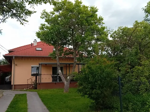 Eladó ház Diósd 155 nm