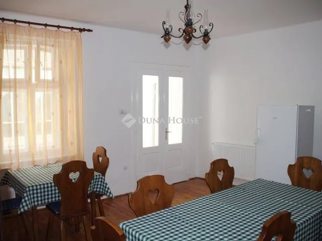 Eladó ház Rakamaz, Béke utca 122 nm