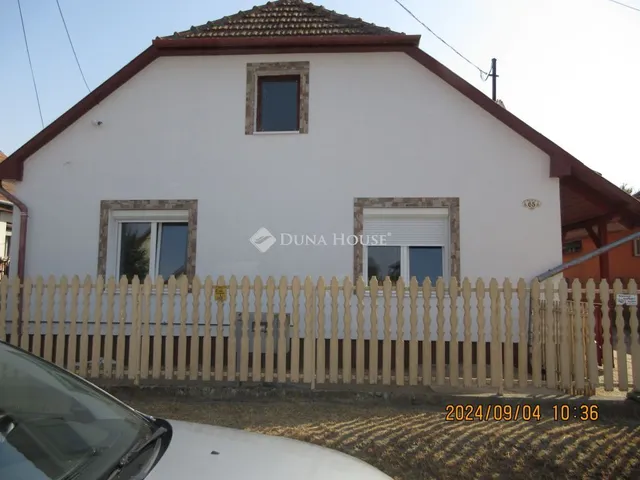 Eladó ház Beszterec, Petőfi utca 100 nm