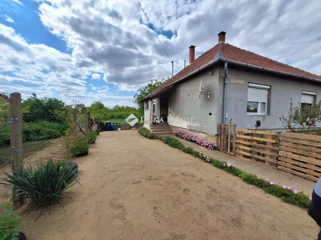 Eladó ház Pátroha 78 nm