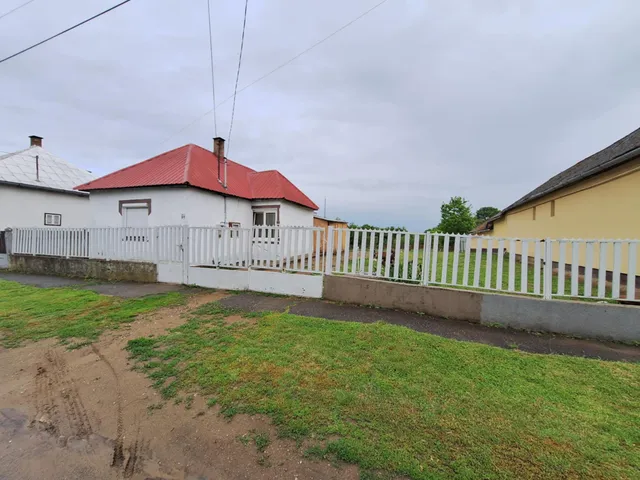 Eladó ház Kisvarsány 73 nm