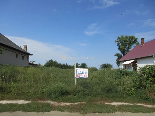 Eladó telek Kisvárda, Liliom utca 978 nm