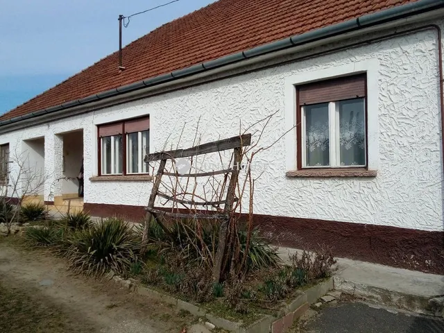 Eladó ház Mátészalka 180 nm