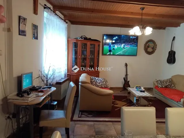 Eladó ház Gávavencsellő 150 nm