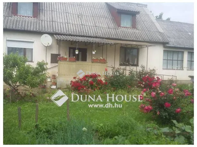 Eladó ház Tiszatelek, Kossuth utca 125 nm
