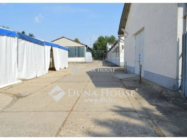Eladó kereskedelmi és ipari ingatlan Debrecen 990 nm