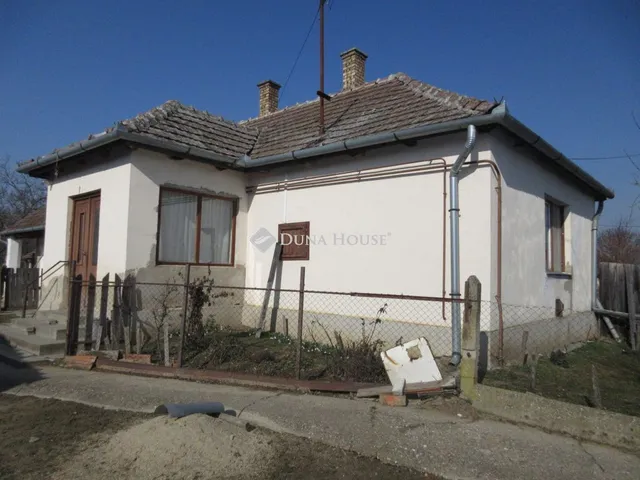 Eladó ház Tiszatelek 64 nm