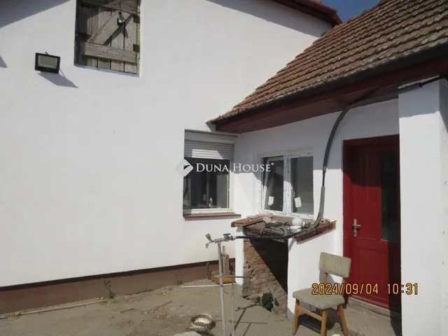 Eladó ház Beszterec 100 nm