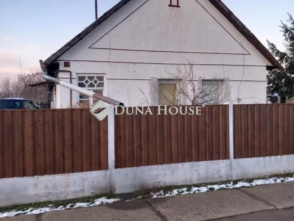 Eladó ház Pócspetri 82 nm