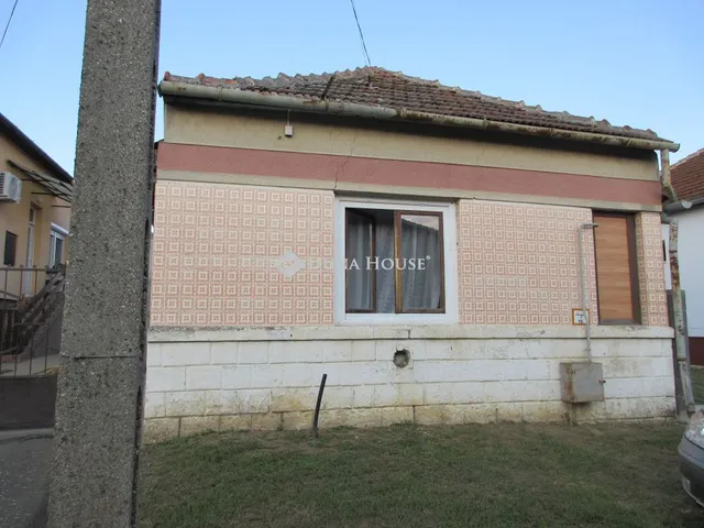 Eladó ház Rakamaz 76 nm