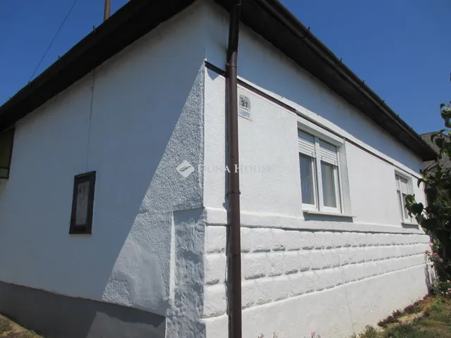 Eladó ház Ajak, Rákóczi út 100 nm