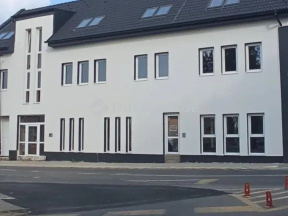 Kiadó kereskedelmi és ipari ingatlan Kisvárda 180 nm