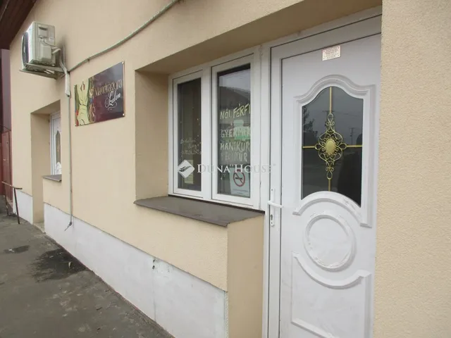 Eladó kereskedelmi és ipari ingatlan Demecser, Kossuth Lajos út 400 nm