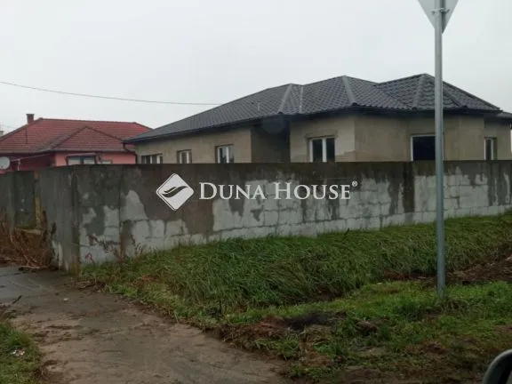 Eladó ház Dombrád, Hunyadi utca 110 nm