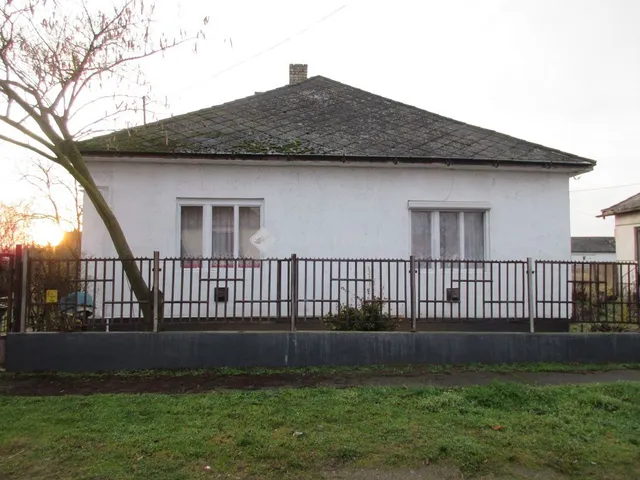 Eladó ház Demecser 80 nm