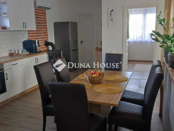 Eladó ház Tiszatelek, Petőfi utca 65 nm