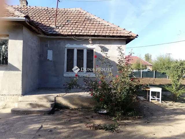 Eladó ház Tiszatelek 77 nm