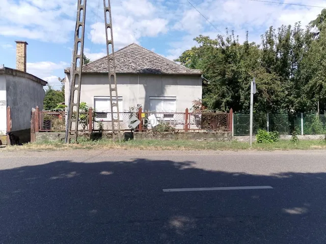 Eladó ház Kék 112 nm