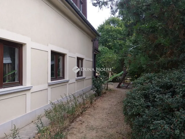 Eladó kereskedelmi és ipari ingatlan Tokaj 591 nm