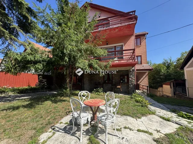 Eladó kereskedelmi és ipari ingatlan Pilisszentlászló, Szentendrei út 519 nm