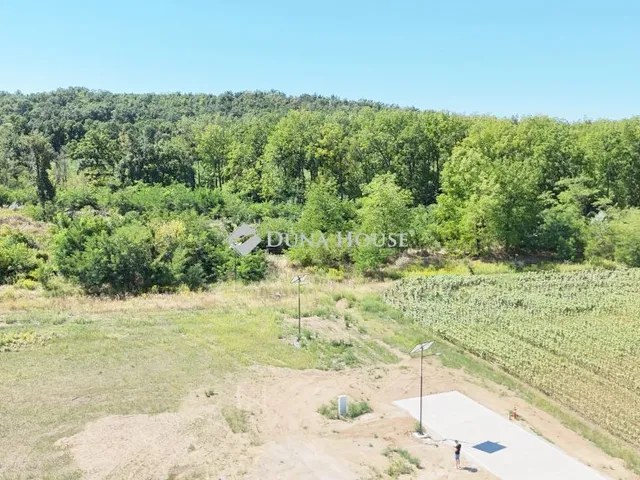 Eladó telek Isaszeg 842 nm