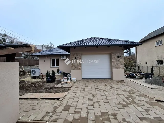 Eladó ház Budapest XVI. kerület 150 nm