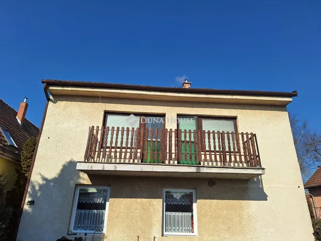 Eladó ház Fót 238 nm
