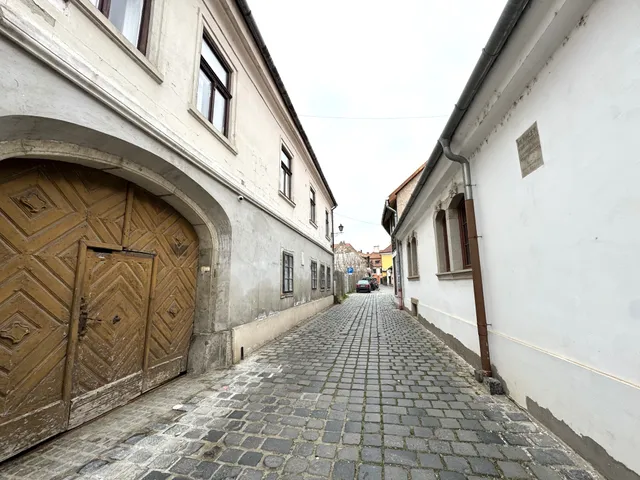 Eladó ház Eger 280 nm