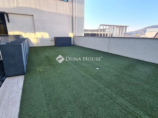 Eladó lakás Budapest V. kerület 101 nm