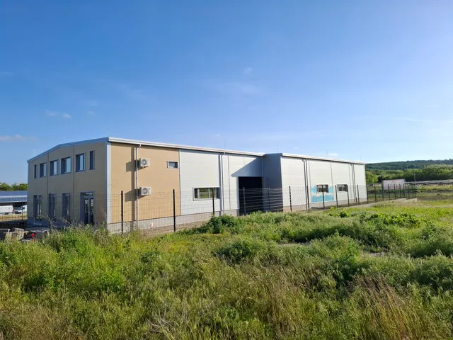 Eladó kereskedelmi és ipari ingatlan Gödöllő 752 nm