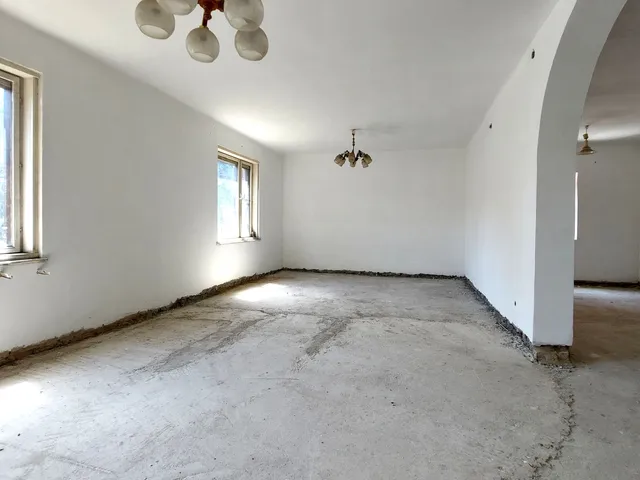 Eladó lakás Budapest III. kerület 102 nm