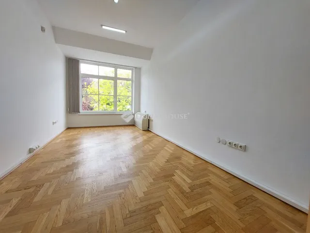 Kiadó kereskedelmi és ipari ingatlan Budapest III. kerület 70 nm
