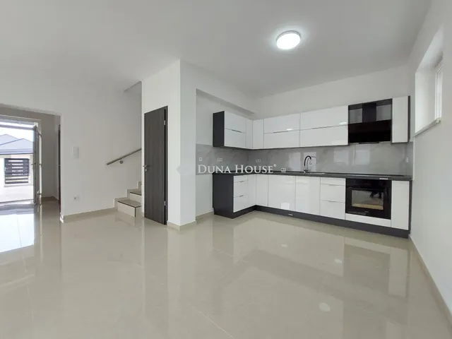 Eladó ház Budapest XVIII. kerület 126 nm