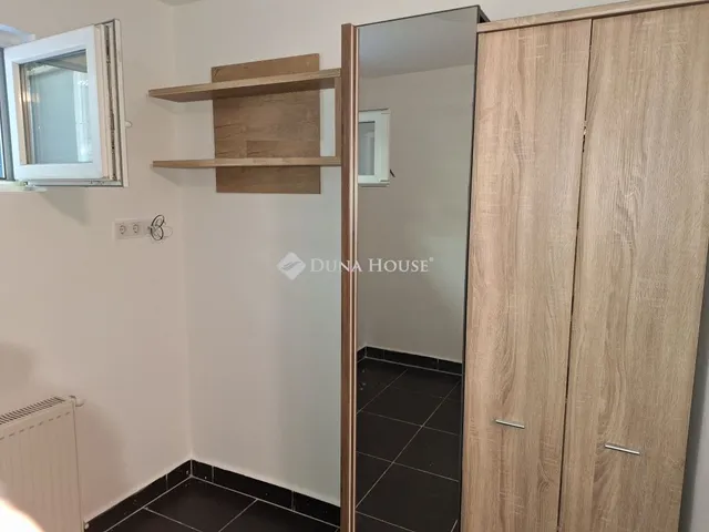 Kiadó lakás Budapest XIV. kerület, Szentes utca 15 nm