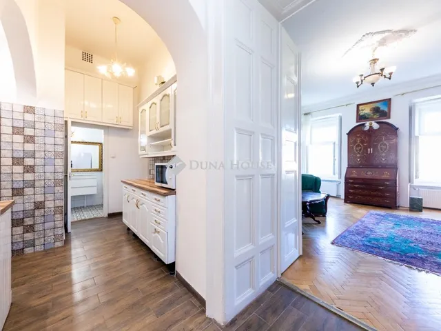 Eladó lakás Budapest V. kerület 72 nm